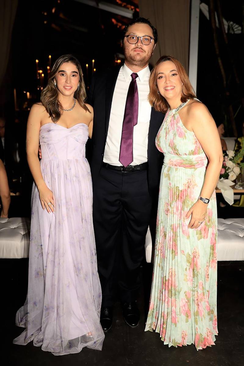 Rebeca Molina, Dervin Paz y Ráquel Lardizabal