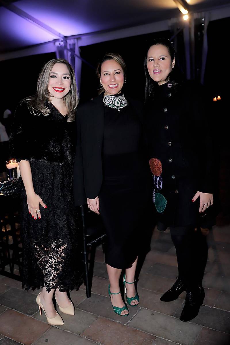 Nury Cateura, Celina Lozano y Cinthia Lozano.