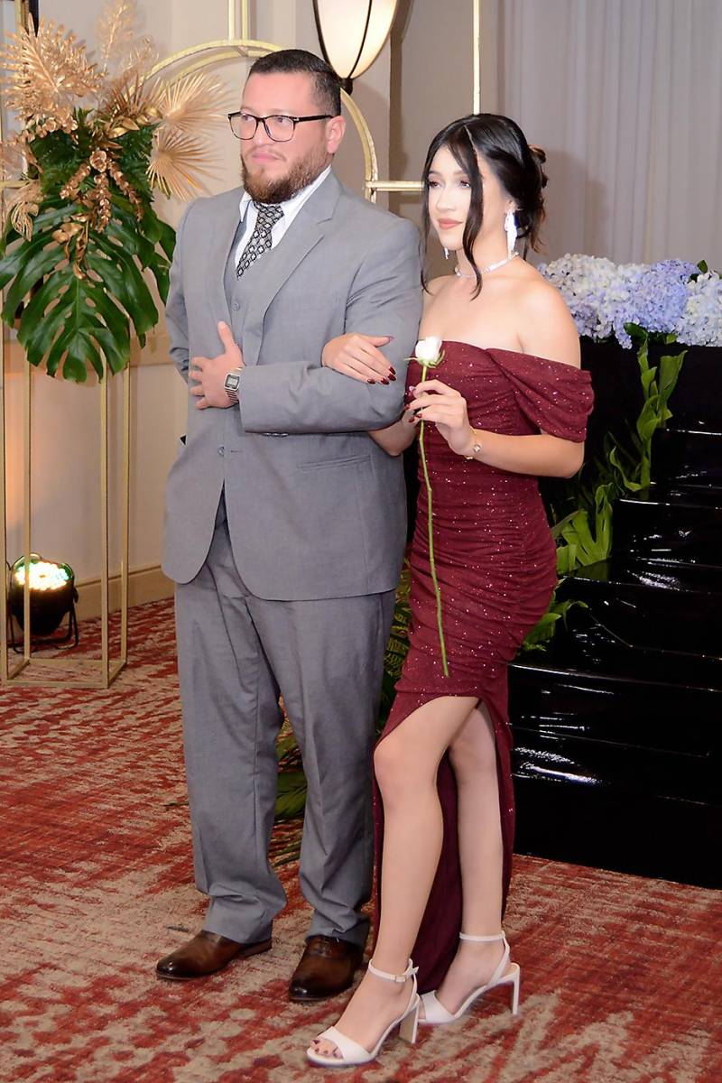Sergio Flores y Bella 