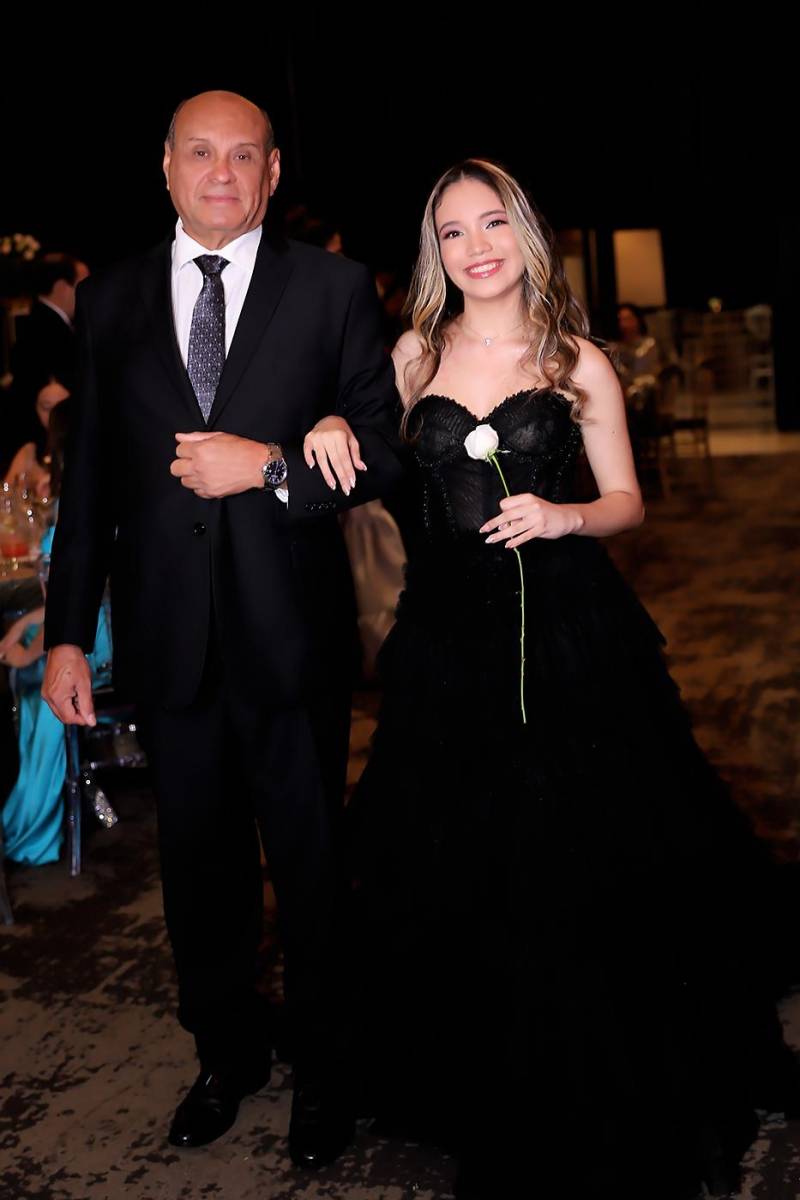 Carlos Ordóñez y Andrea Flores.