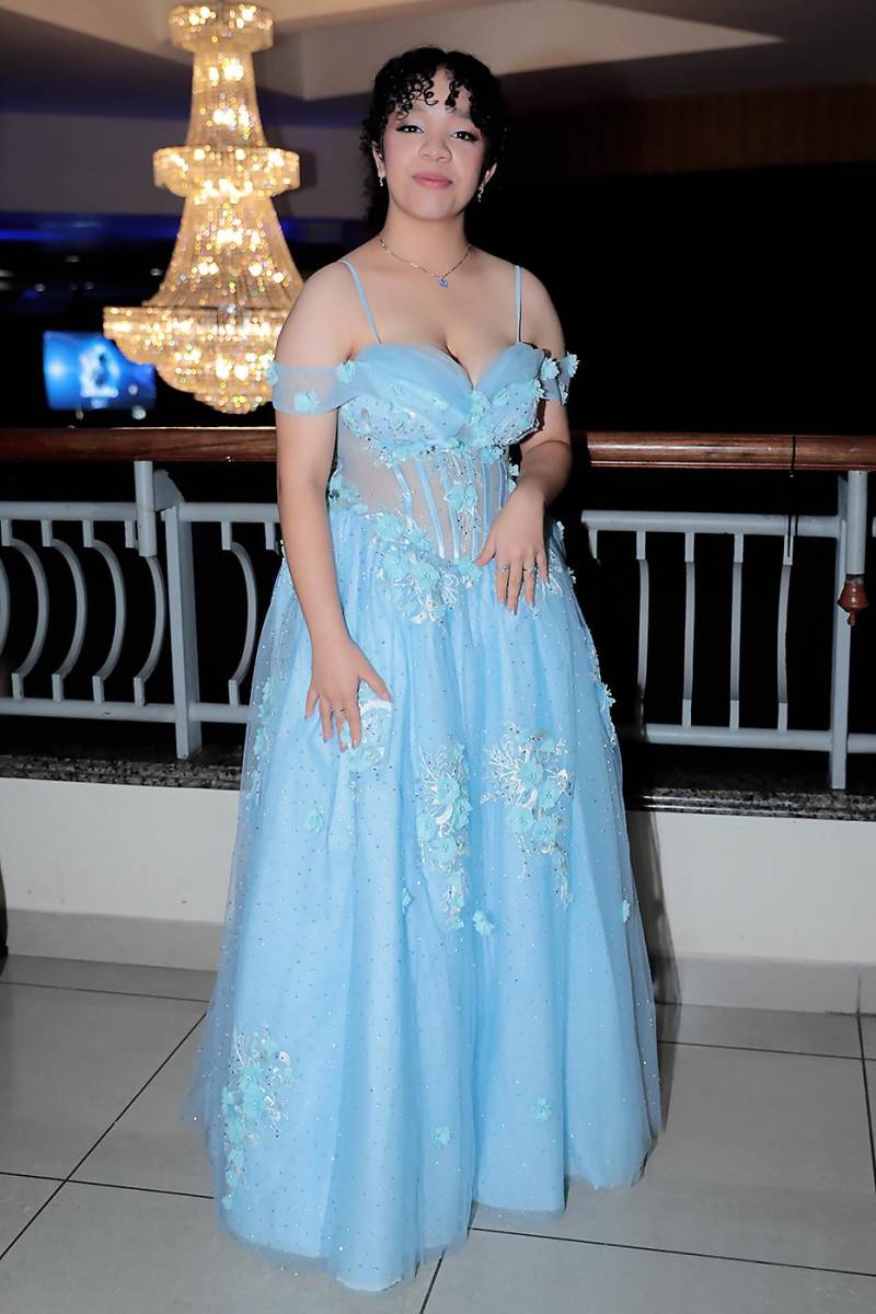 Looks de la prom 2024 del Instituto San José del Carmen