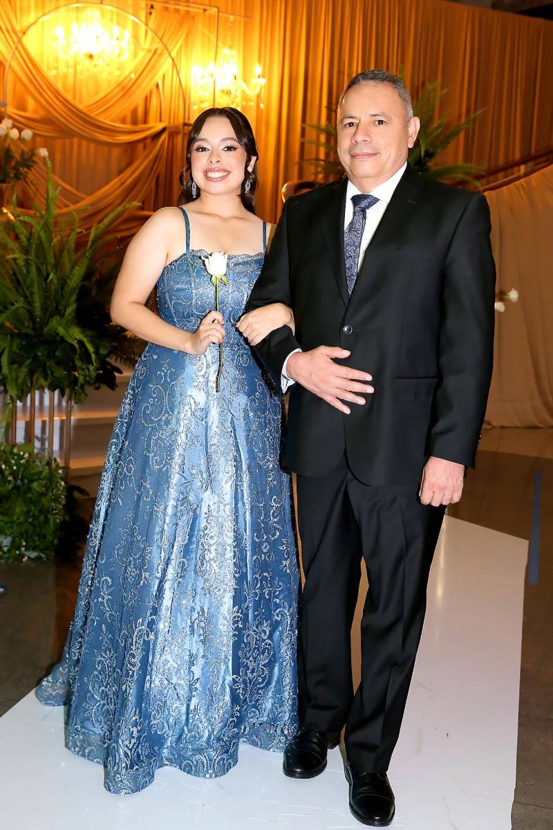 Leonor Díaz y su padre David Lagos. 