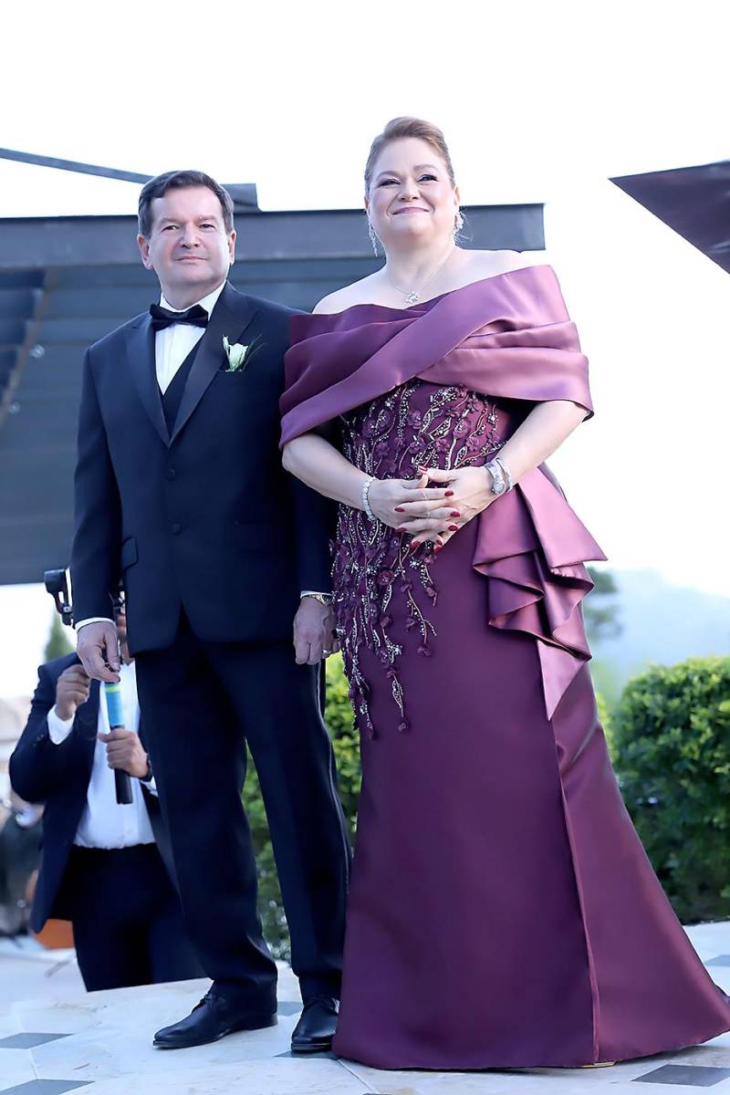 La boda de Iván Wolozny y Jacqueline Bográn