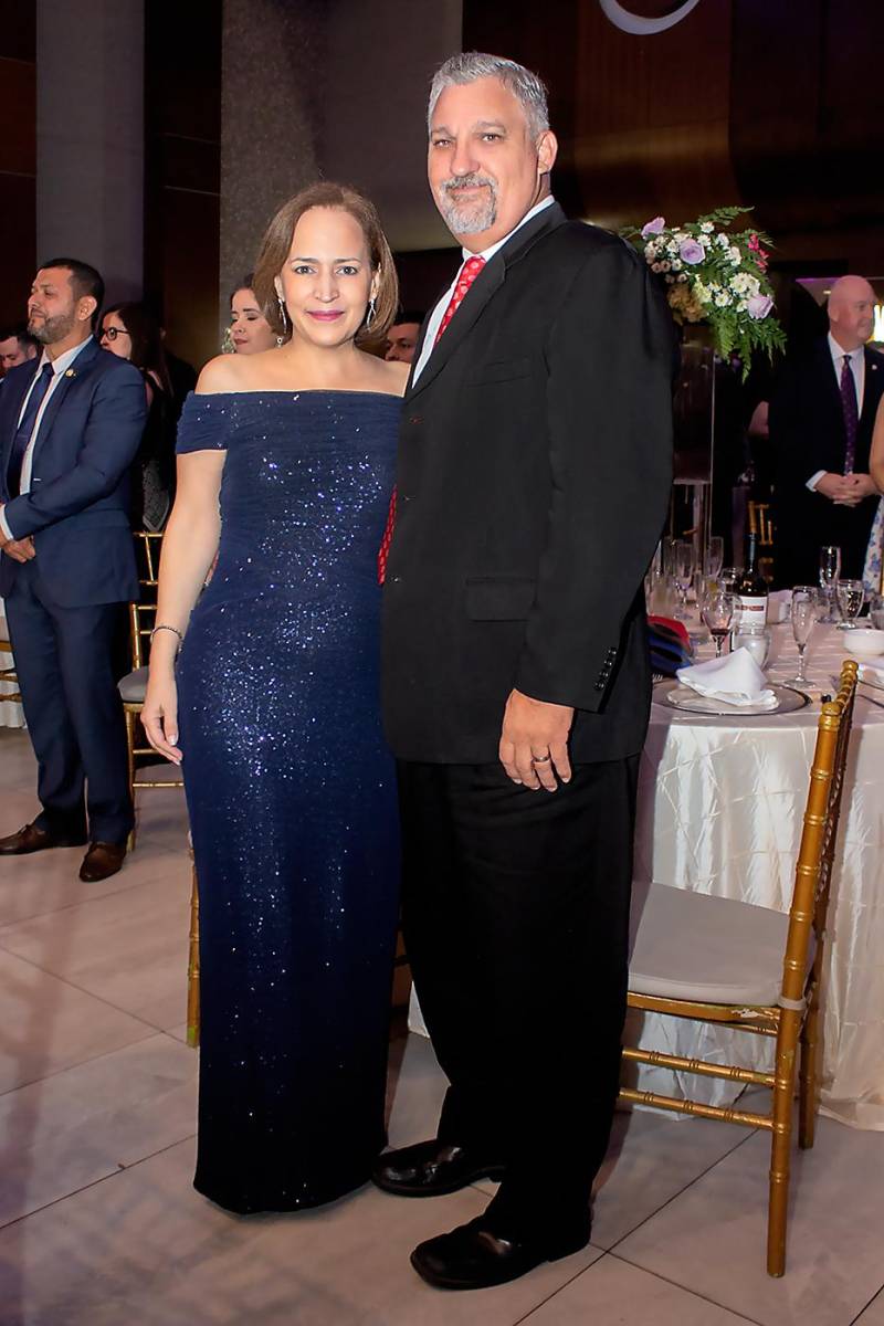 Alexia Foglia y David Lardizábal.