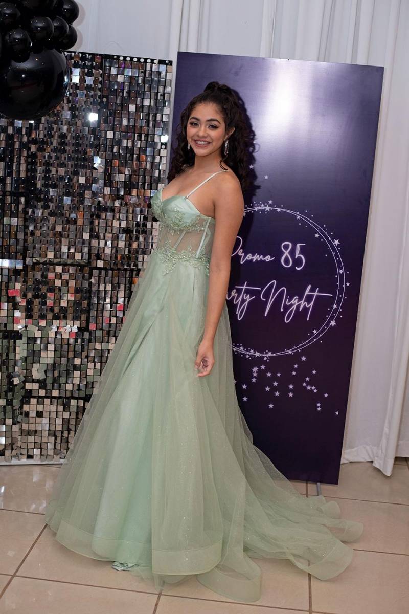 Looks de la prom 2024 del Instituto María Auxiliadora