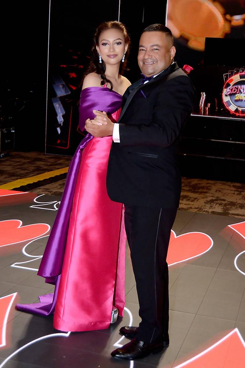 Victoria y Normán Gallegos.