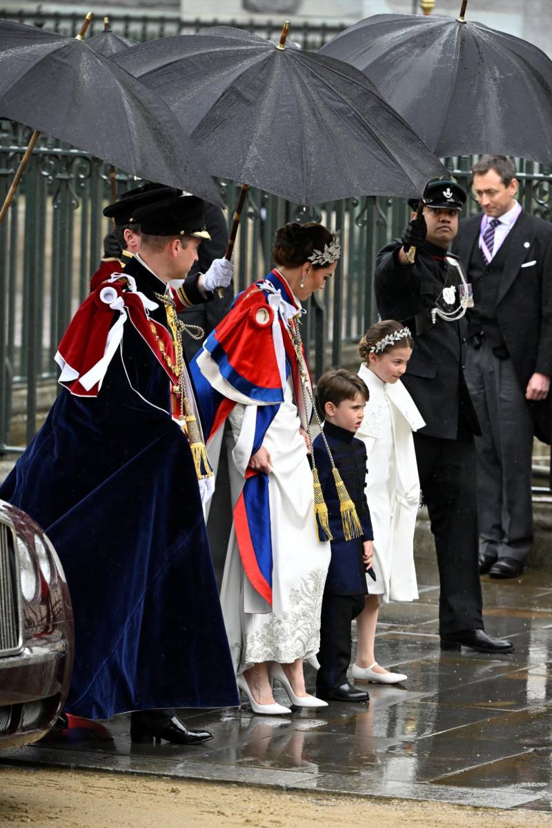 Los príncipes de Gales en la coronación del rey Carlos III