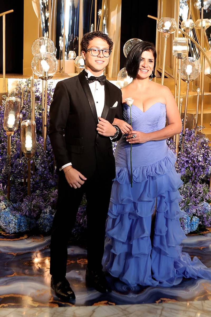 Desfile de padres e hijos en la Prom 2026 de la Escuela Americana de Tegucigalpa