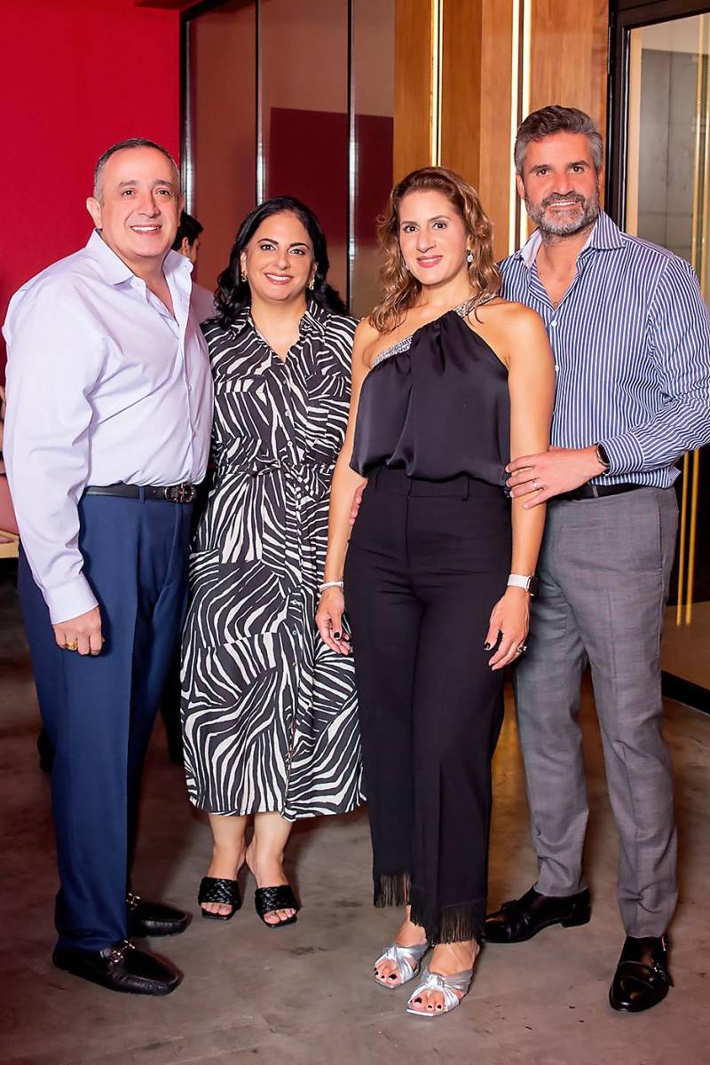 Alex y Dayana Canahuati con Laura y Ramzy Massu