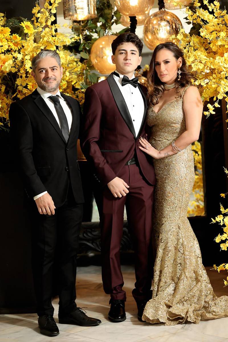 Invitados de la prom 2025 de Dowal School