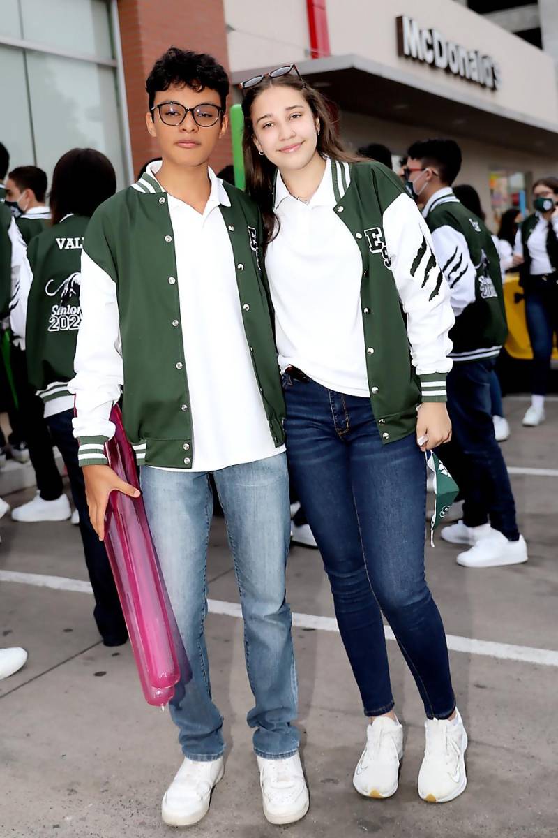 Gabriel Medina y Montserrat Cruz