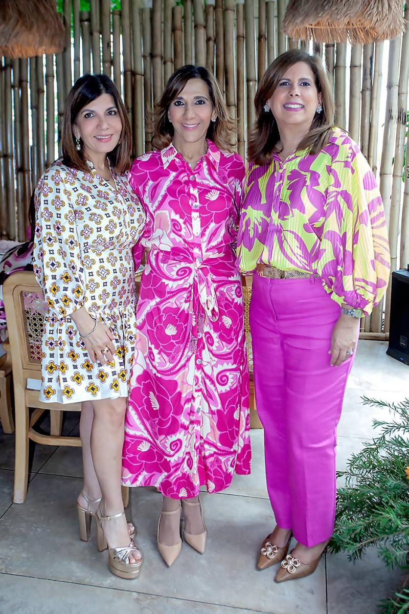 Sandra Panayotti, Diana Larach y Alexandra Canahuati.