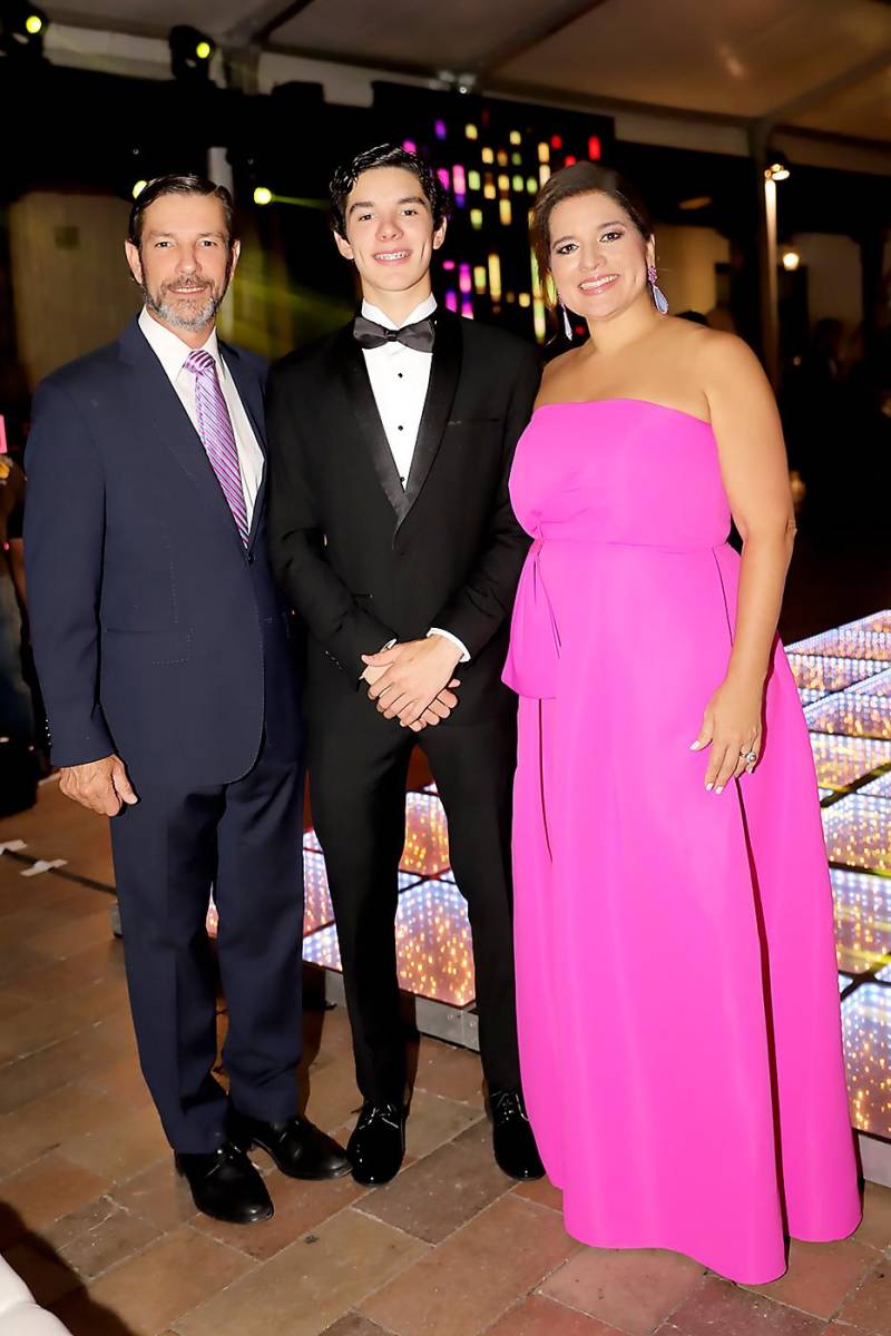Xavier, Sebastian y Carolina Villeda