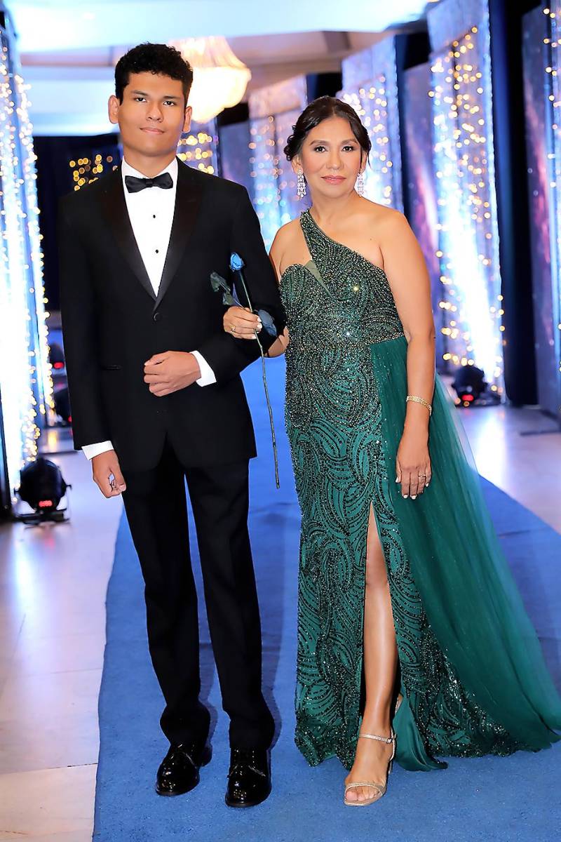 Adan del Cid y Denia Oseguera. 