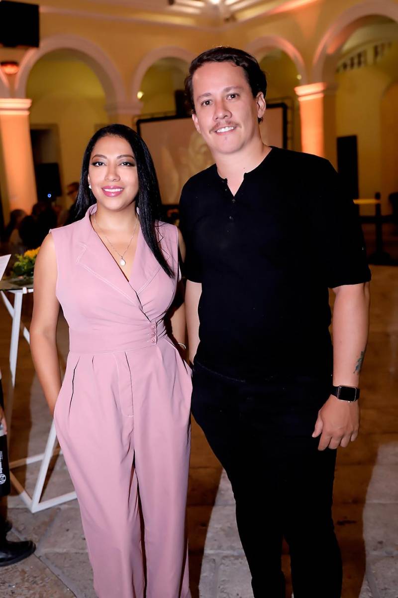Ada Cáceres y Josué Rápalo.