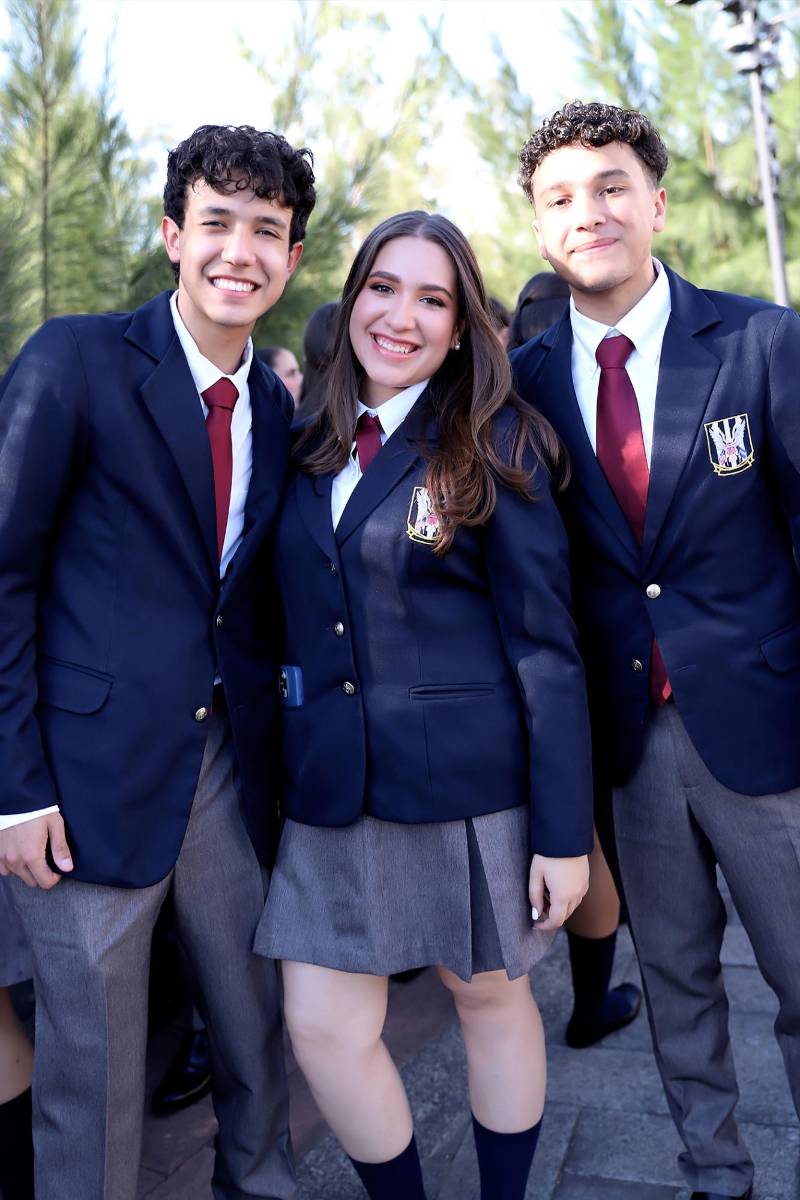 Misa de Acción de Gracias de los Seniors 2026 de la Escuela Americana