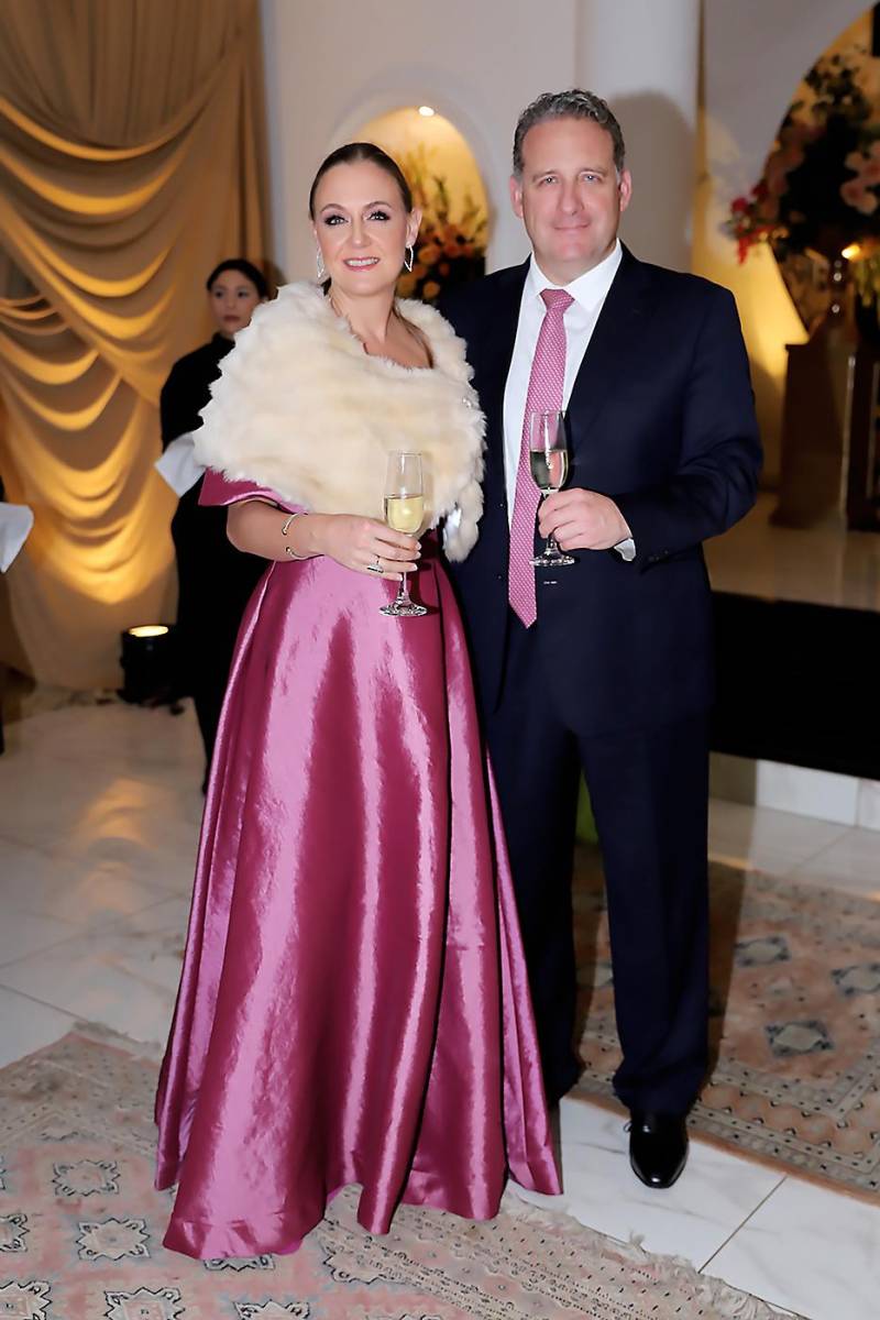 Así fue la boda de Próspero Castellanos y María Isabel Simón