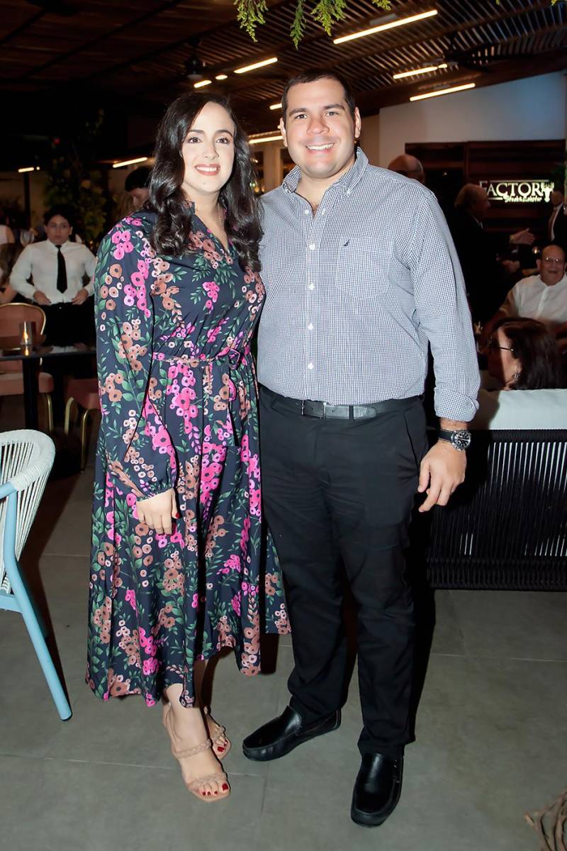 Claudette y Fernando Turcios.