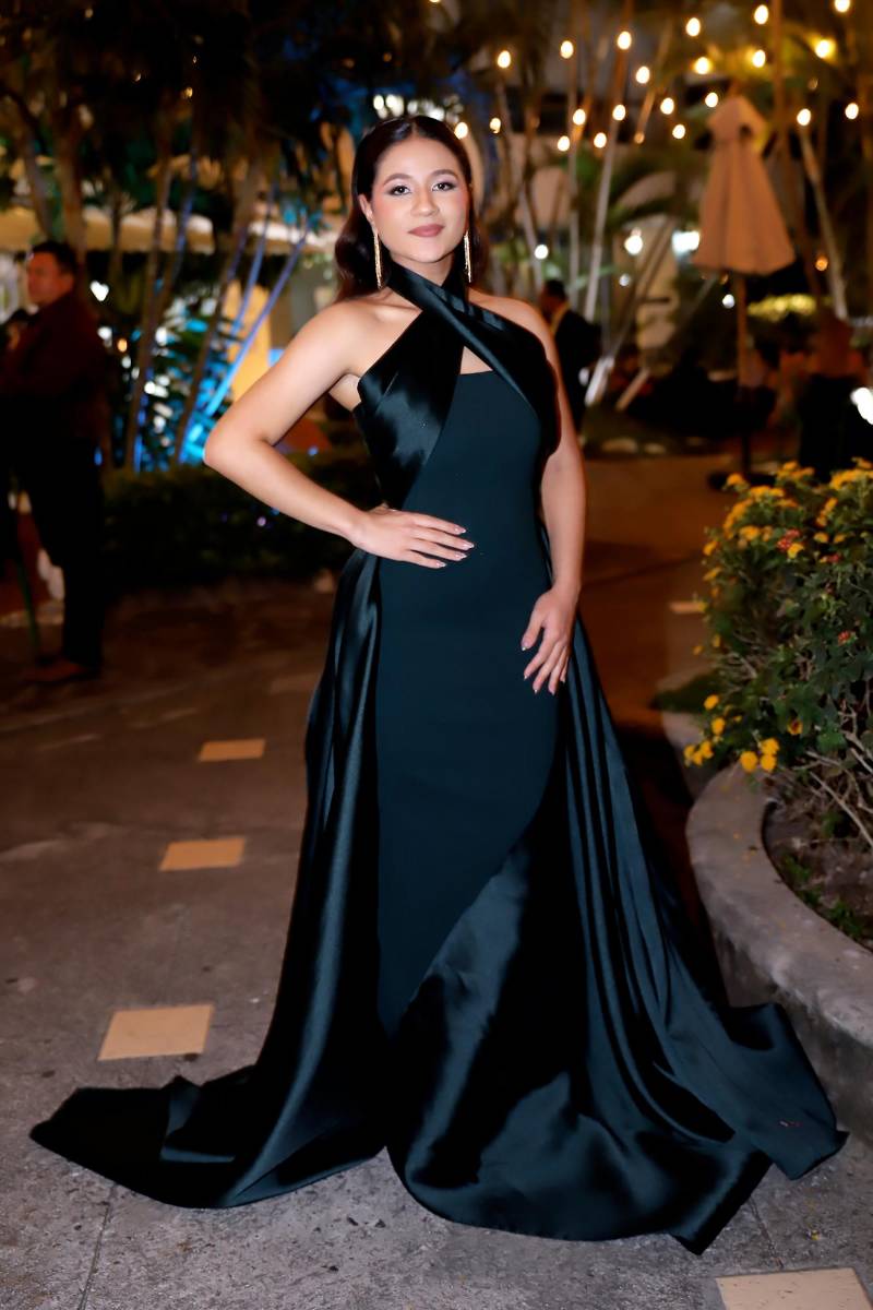 Looks de la prom 2025 del Instituto San José del Carmen