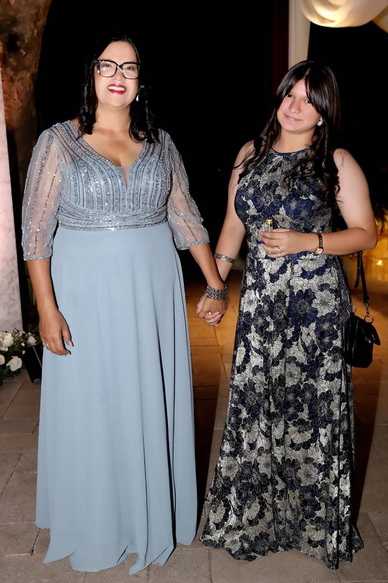 Lourdes y Génesis Castillo