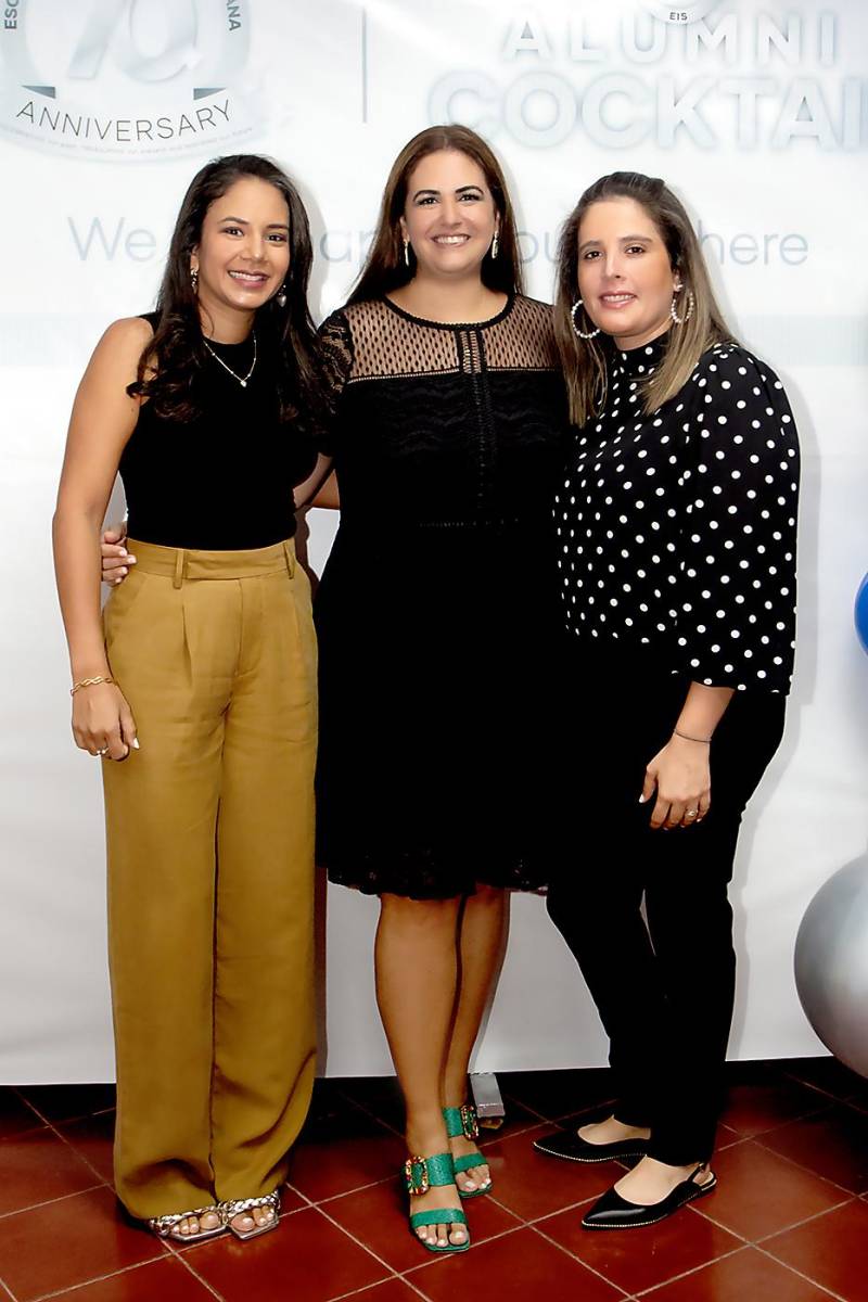 Carmen Morales, Joyce Faraj y Alejandra Albiñana.