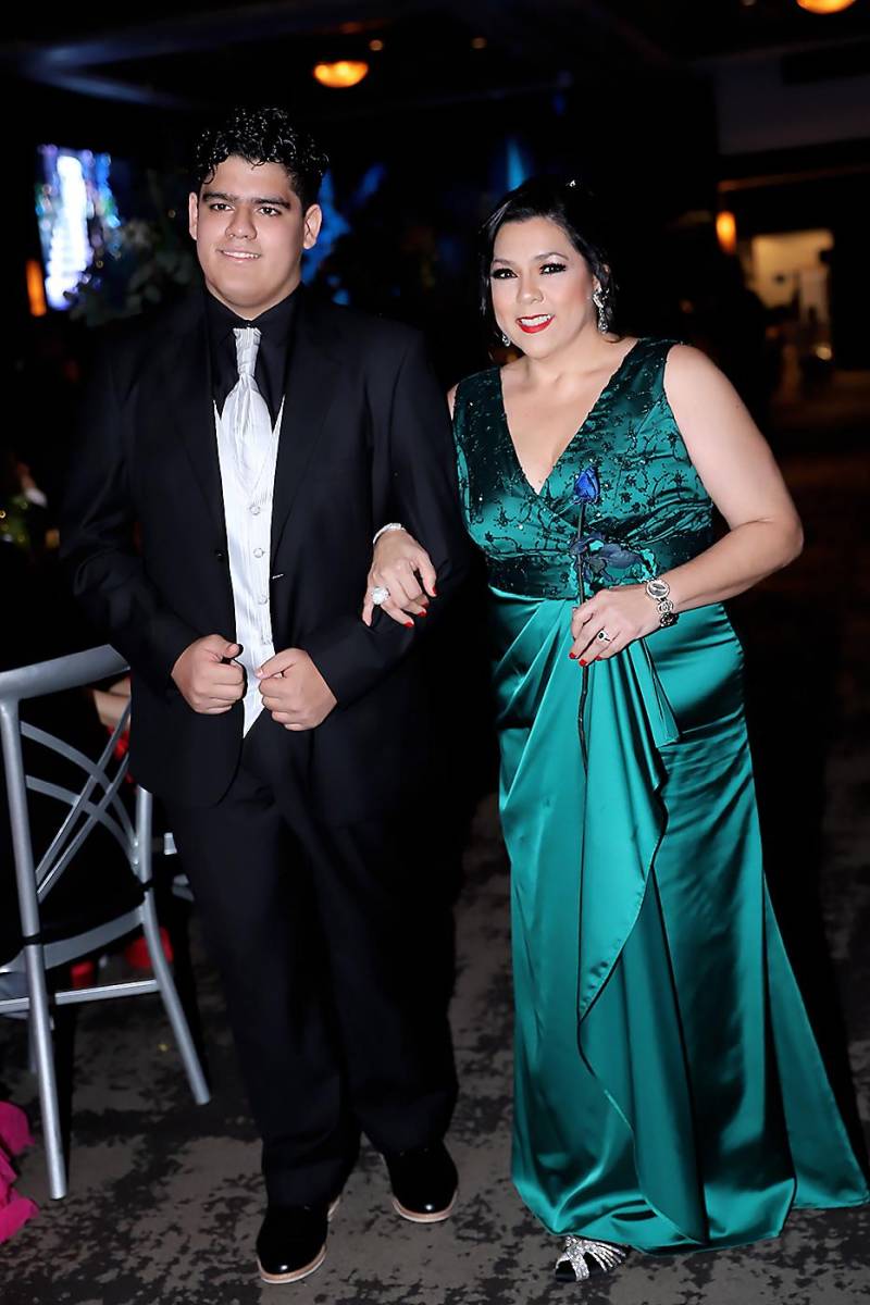 Karim Azar y Claudia Palma.