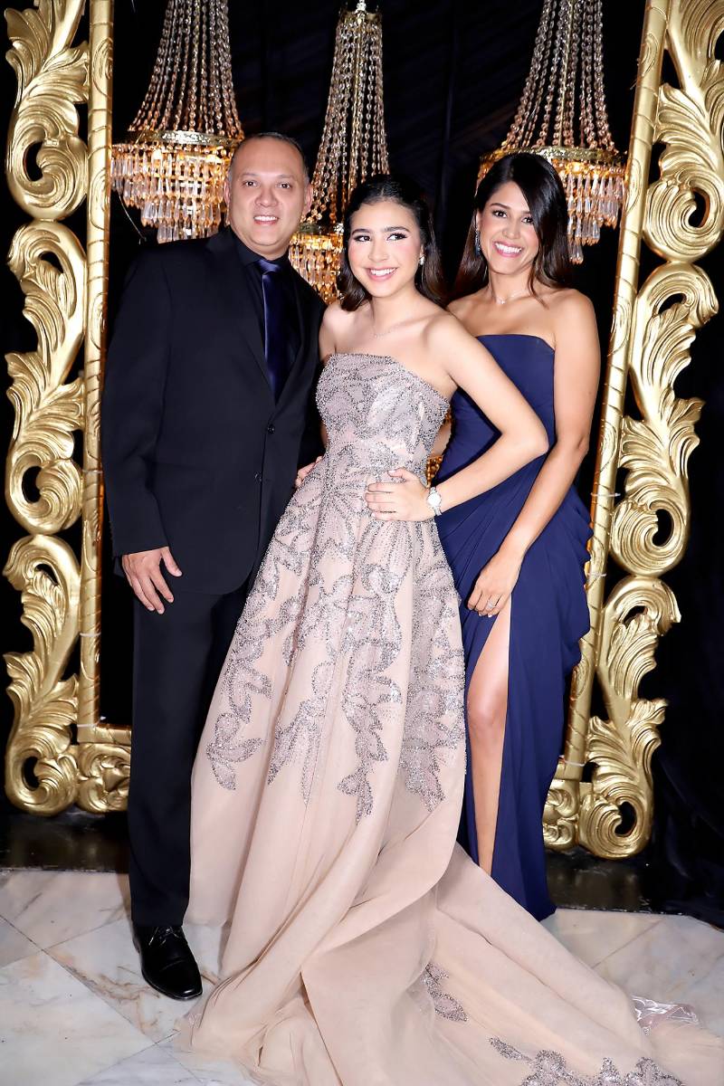 Invitados a la Prom 2026 de la Academia Los Pinares