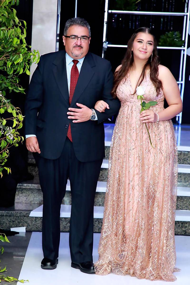 Raúl Barnica y su hija Andrea Nicolle Barnica Aguilar