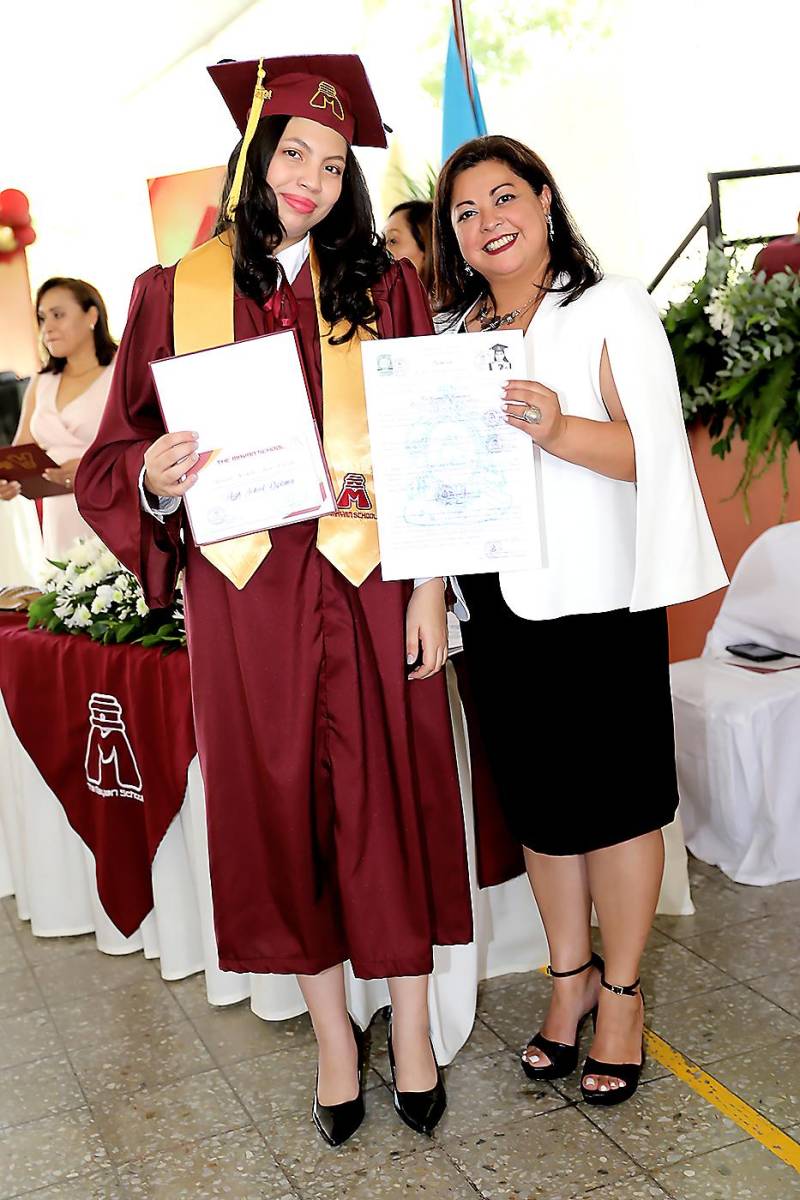 Graduación 2024 de Mayan School