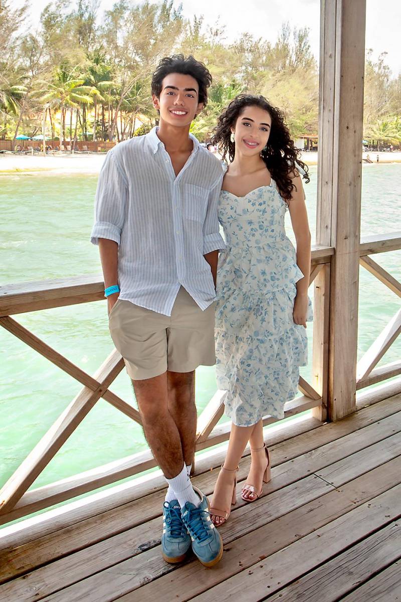 Carlos Moriega y Mayra Flores.