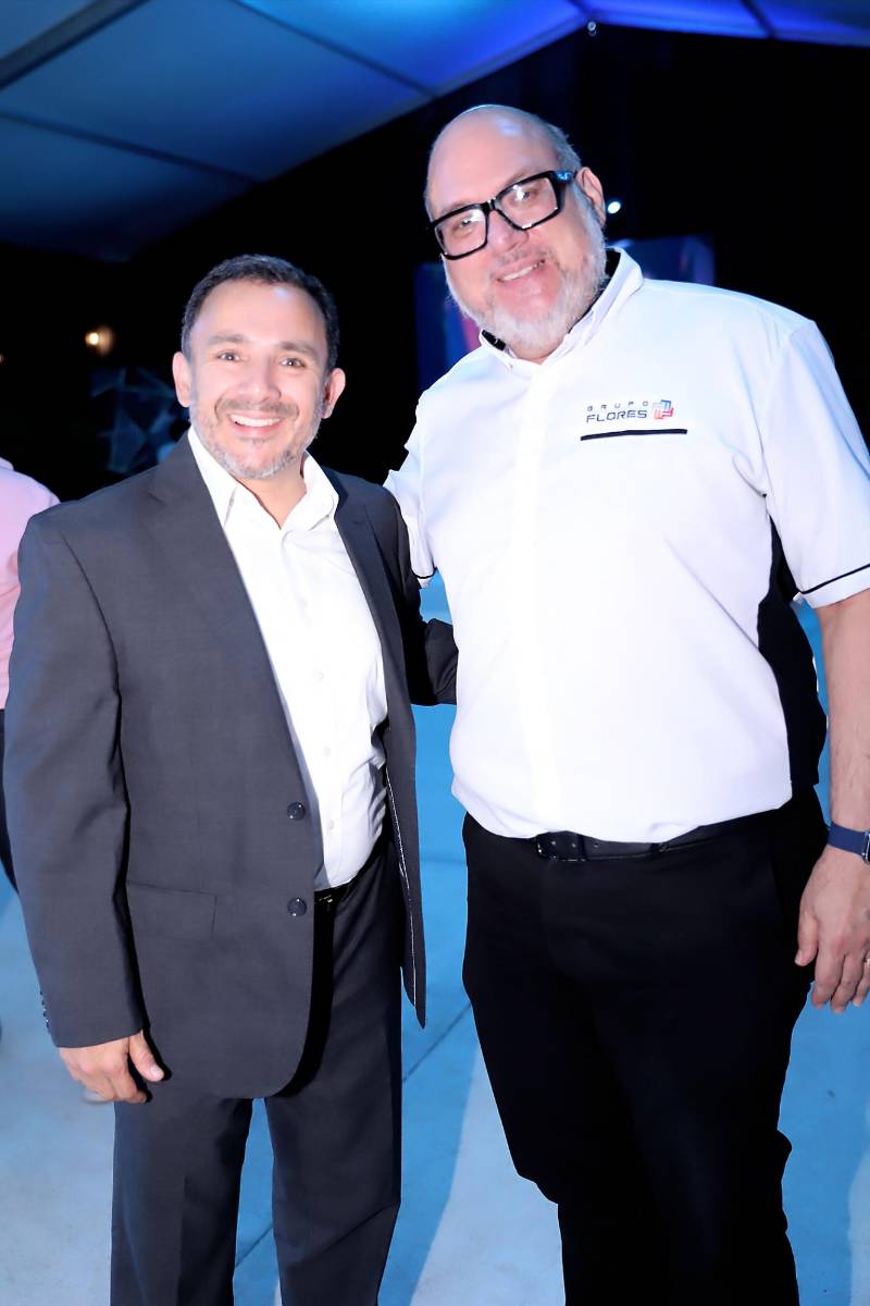 Mario López y Allan Licona.