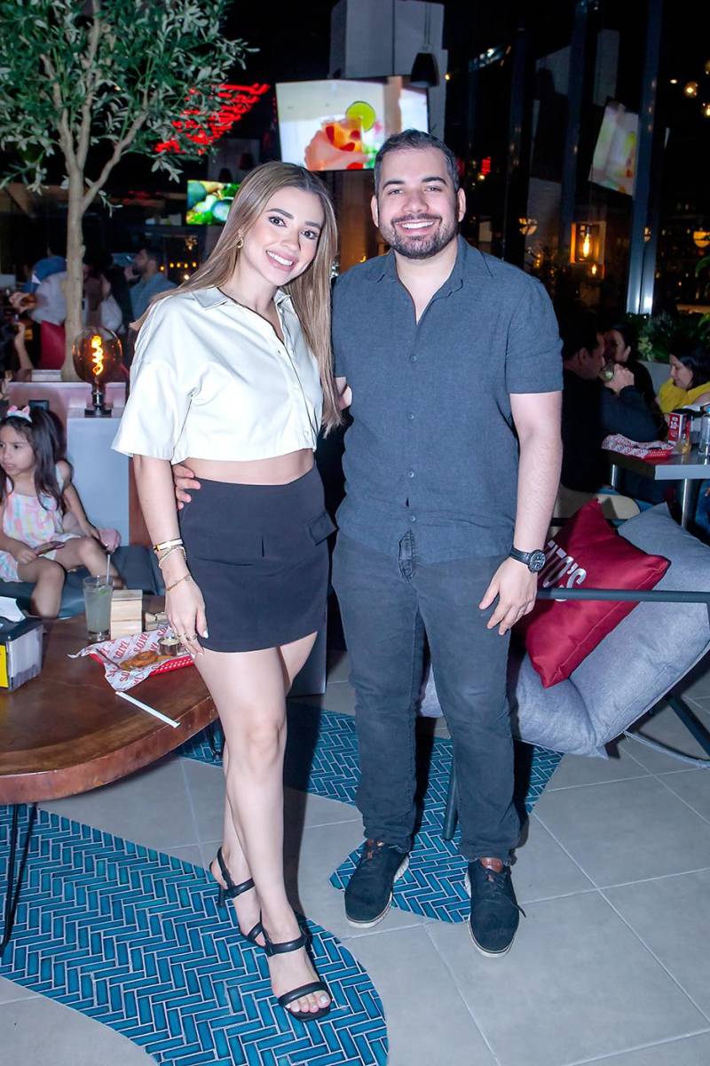 Grand opening de Tato’s Wings en Terravista Plaza