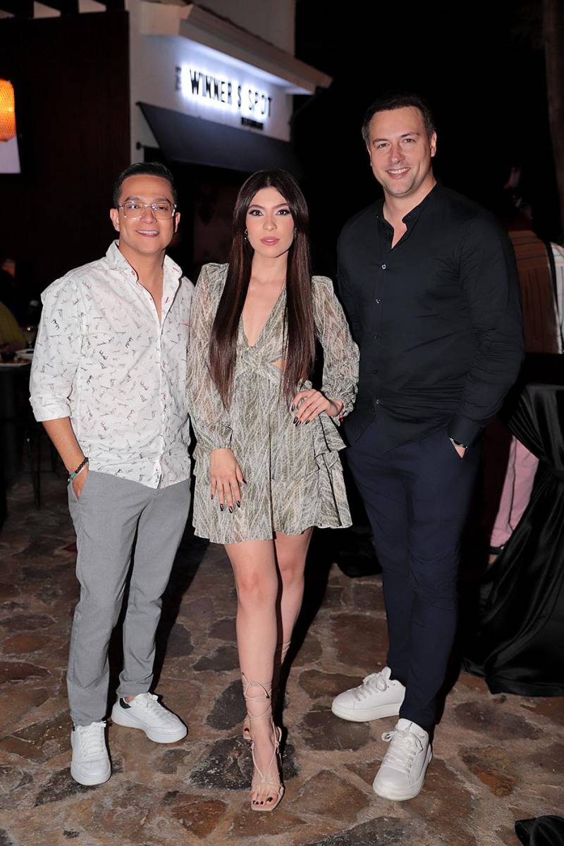 Erik Chavarría, Laura Meza y Gus Leone.