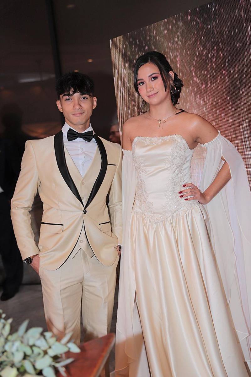 Fiesta de la prom 2024 del Instituto Sagrado Corazón