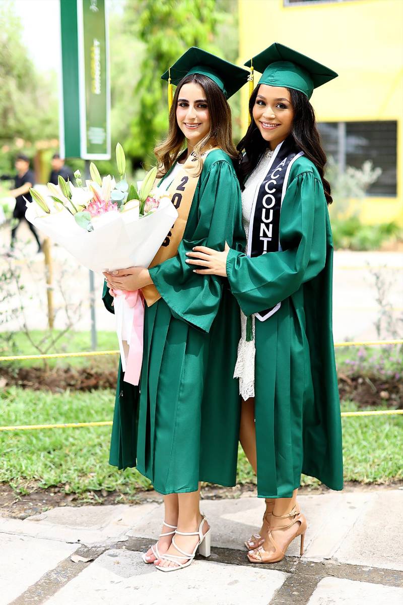 Juline Hasbún y Valentina Valerio