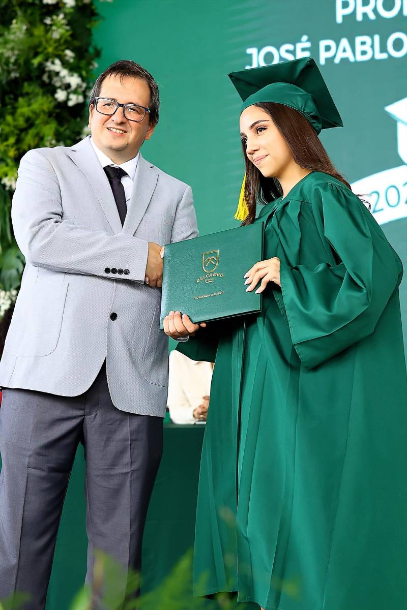 Graduación de los seniors 2026 de DelCampo School