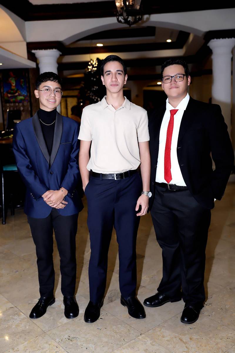 Brandon Corea, Christian Espinal y Marlon Pineda.