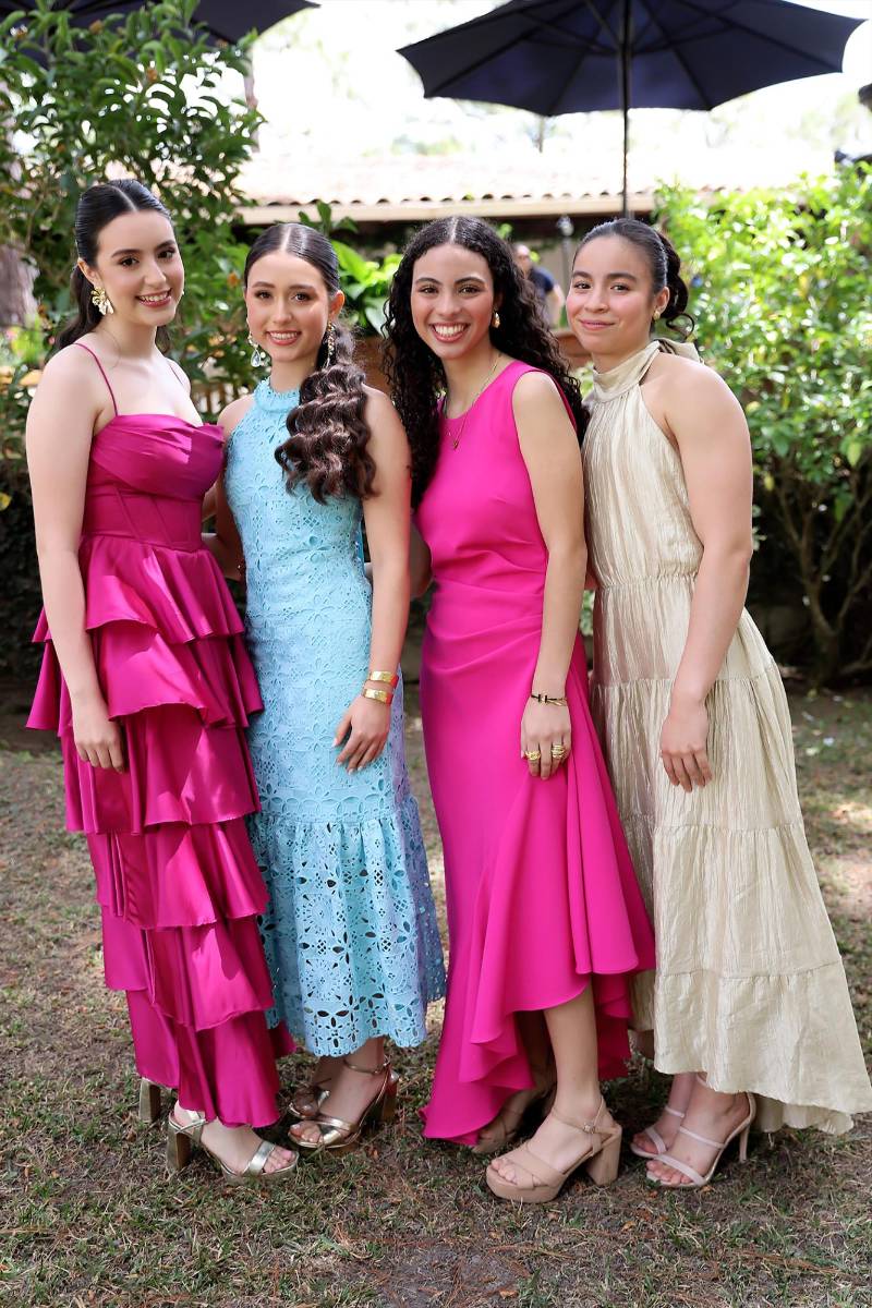 Natalia Ramírez, Katya Bobadilla, Paulina Ávila y Lily Lanza.