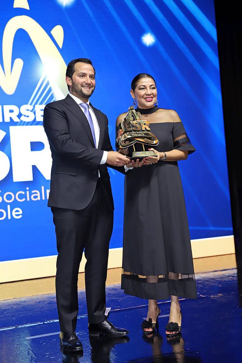 FUNDAHRSE premia a empresas socialmente responsables