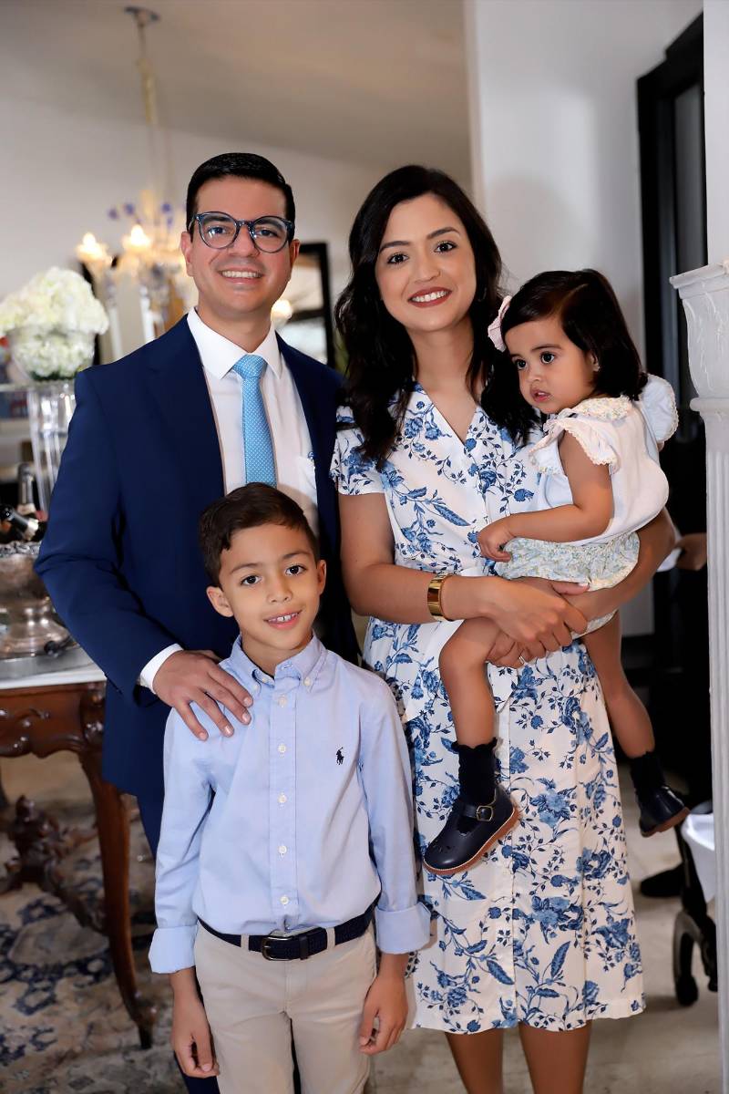 Carlos Zelaya, Daniela Rivera, Jorge Alberto y Eugenia Zelaya.