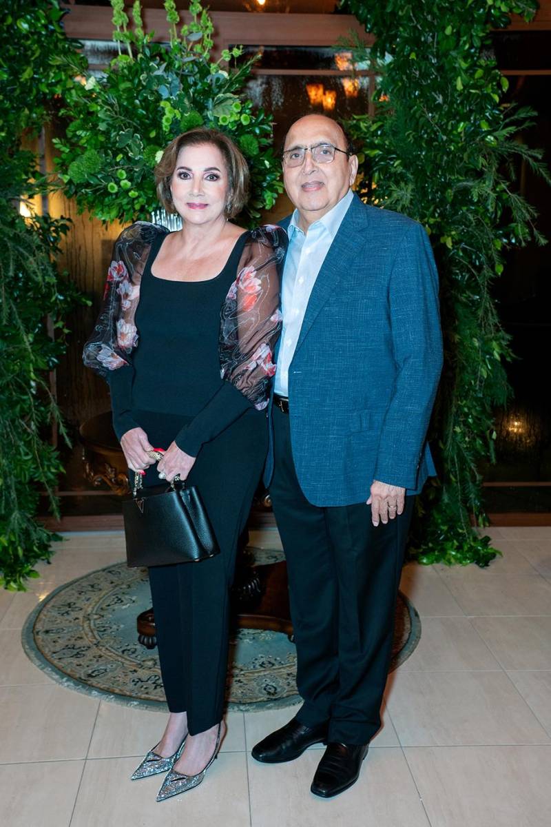 Nancy y Farid Handal.