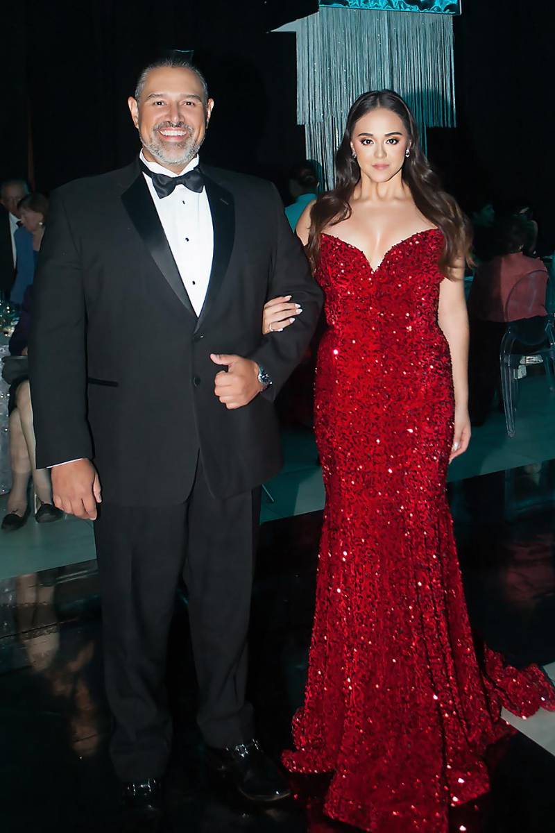 Graciela Duarte y su padre Napoleón Duarte.