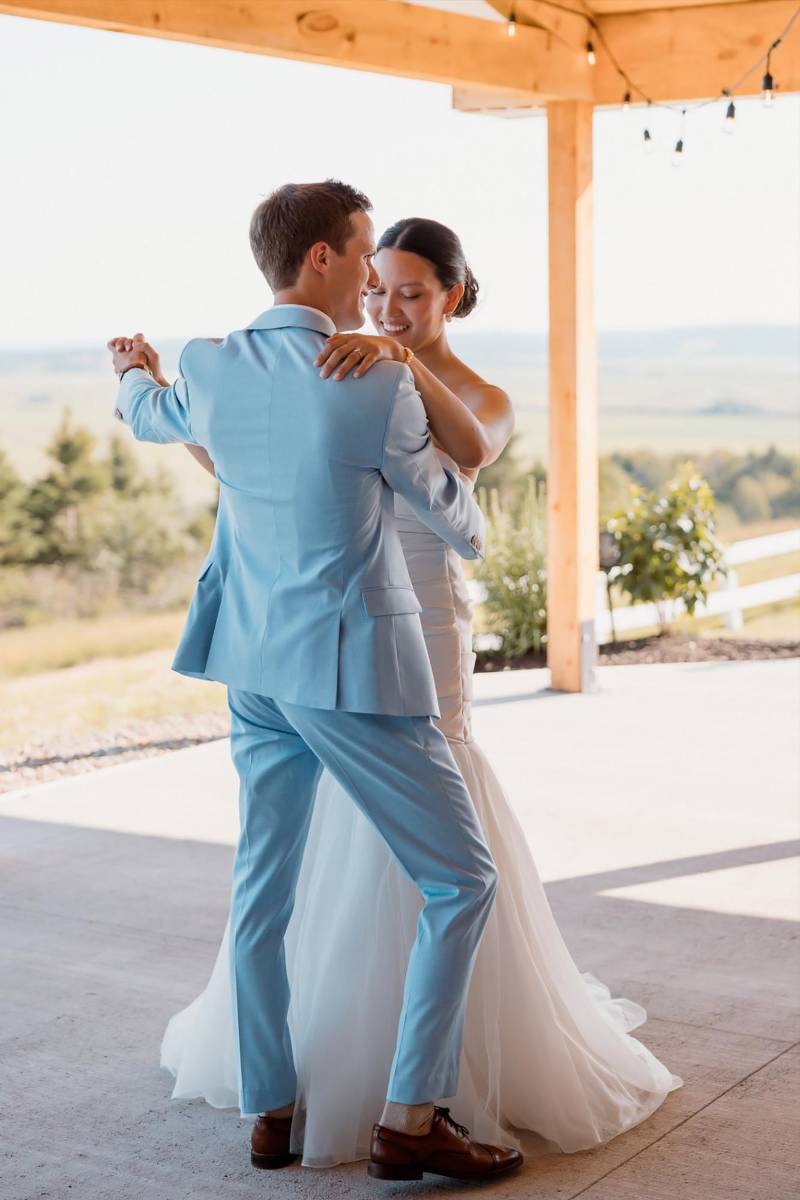 Los novios bailaron Weathervane por Hunter Metts