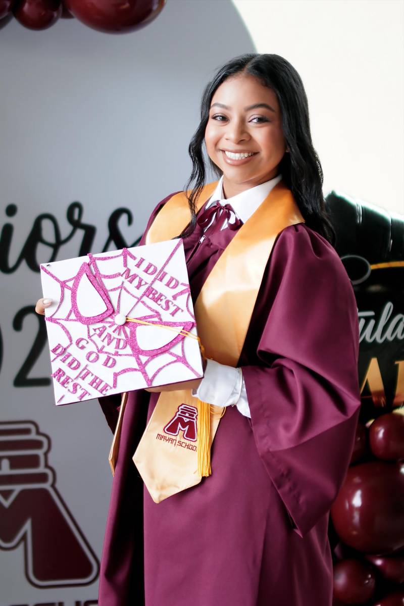 Graduación de los seniors 2026 de Mayan School
