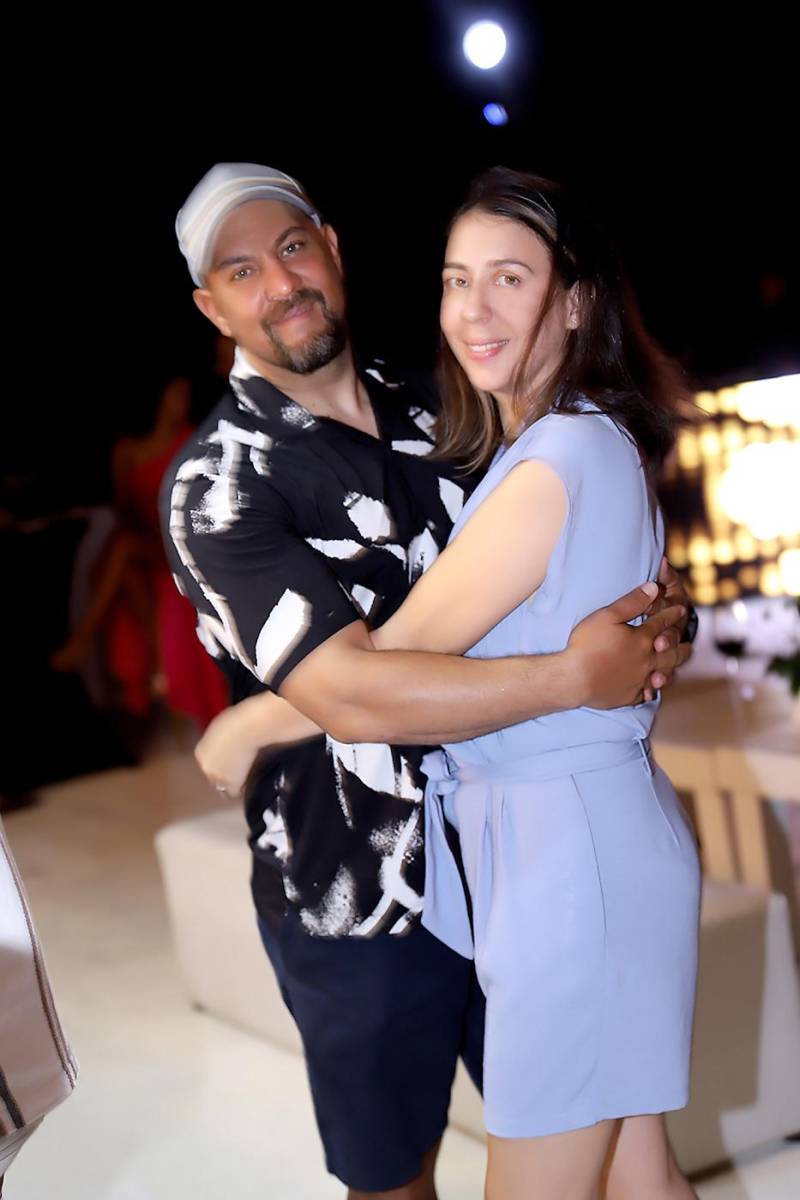 Karim Godoy y Melissa Sequeiros.