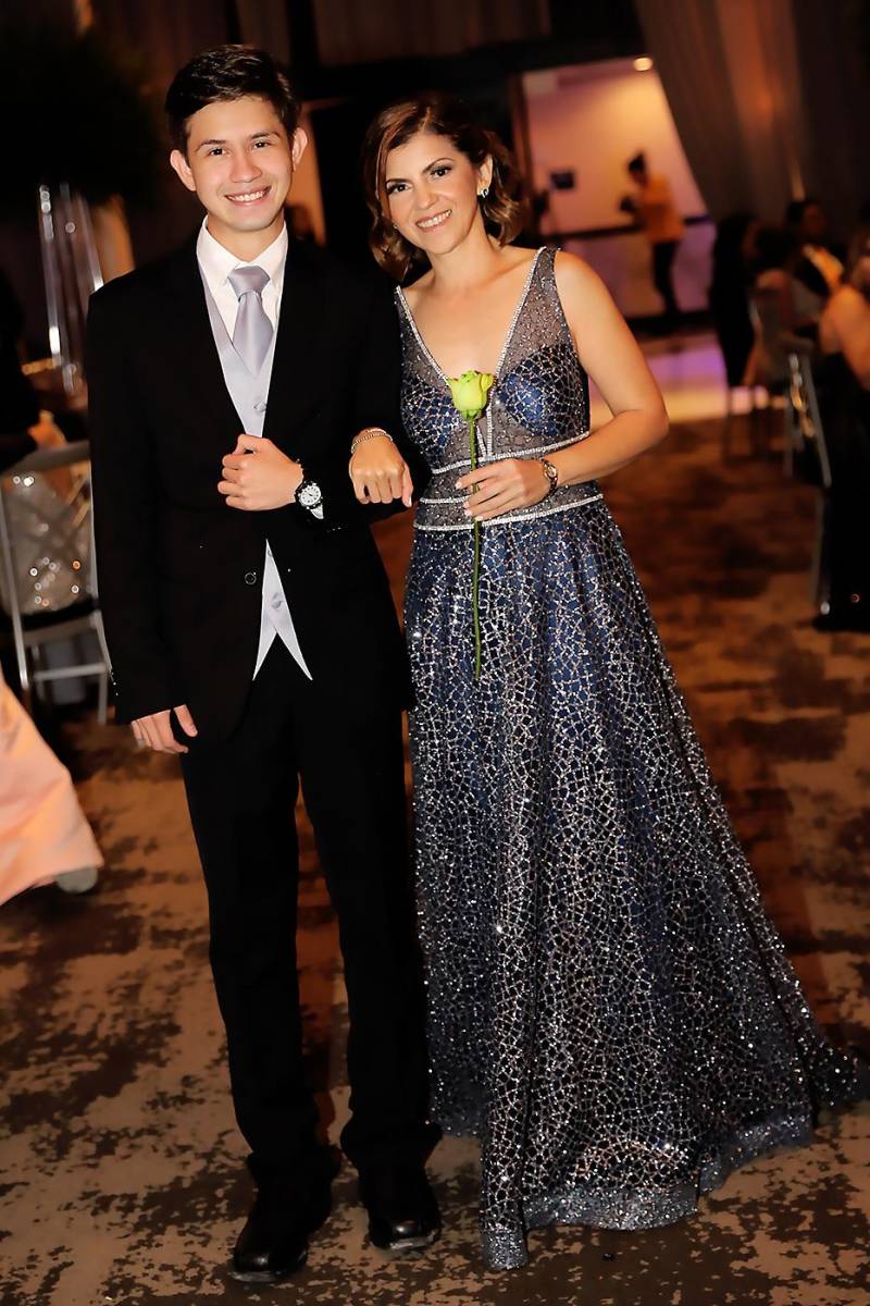 Julio Daniel Zepeda y Julissa Flores