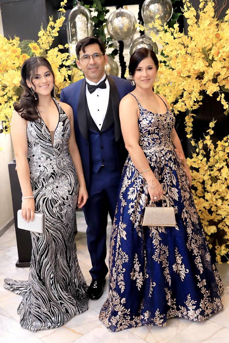 Invitados a la Prom 2025 de Elvel School