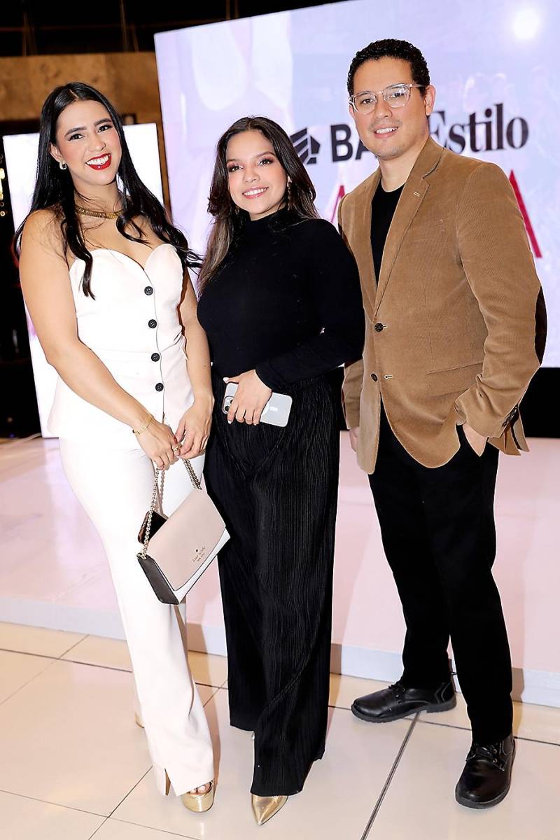 Norma Farías, Ana Gómez y Óscar Gutiérrez.