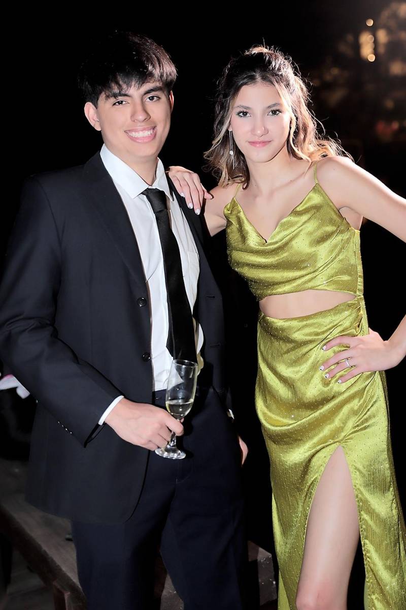 Adrián Chávez y Andrea Cáceres.