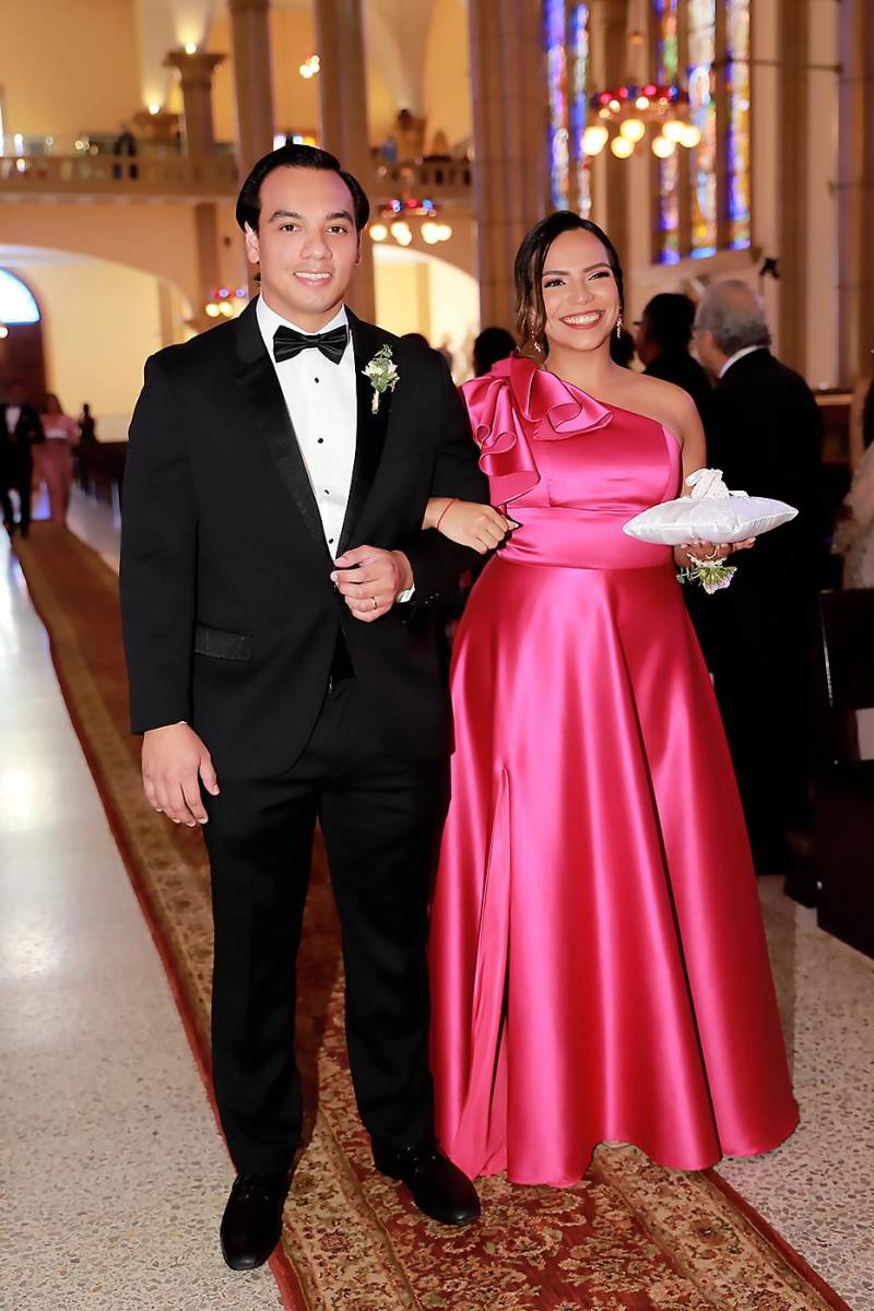 Así fue la boda de Marialuisa Izaguirre Membreño y José Daniel Madrigal Cerrato